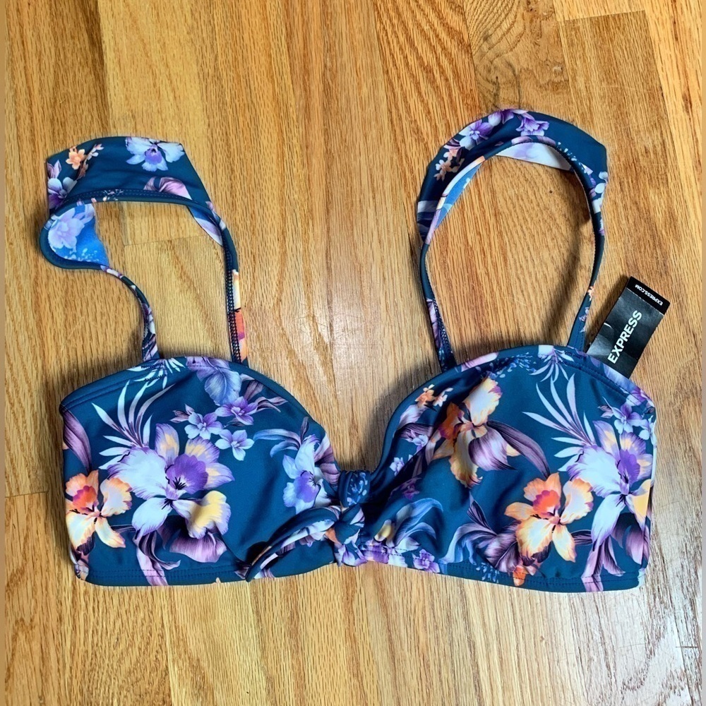 Express Women Medium Floral bikini top blue swimwear Summer beachwear resortwear